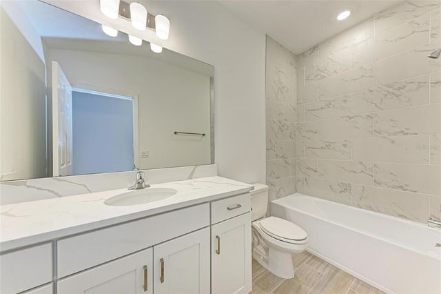 317 VIA TUSCANY AVENUE, Sarasota, FL 34243