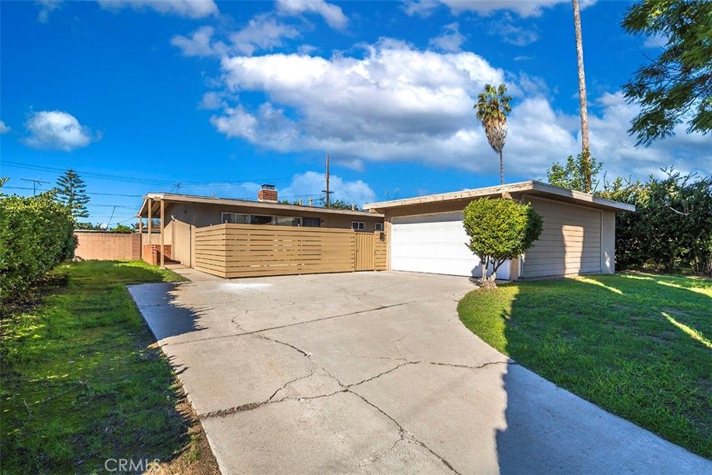 15011 La Mesa, La Mirada, CA 90638