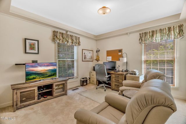4 Roundtree Court, Johnson City, TN 37604