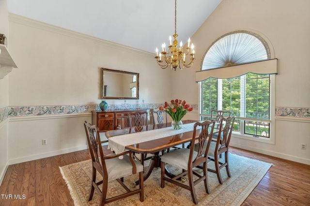4 Roundtree Court, Johnson City, TN 37604