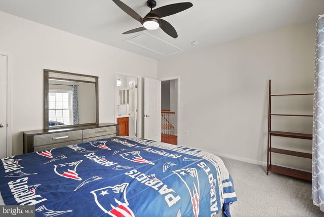 8317 MIDDLE RUDDINGS DR, Lorton, VA 22079