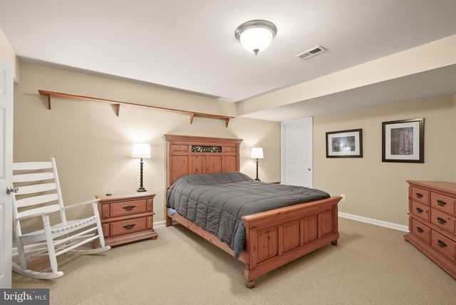 8317 MIDDLE RUDDINGS DR, Lorton, VA 22079