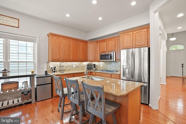 8317 MIDDLE RUDDINGS DR, Lorton, VA 22079