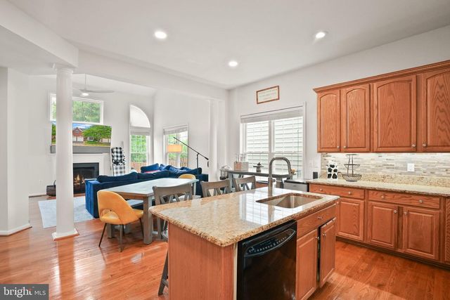 8317 MIDDLE RUDDINGS DR, Lorton, VA 22079