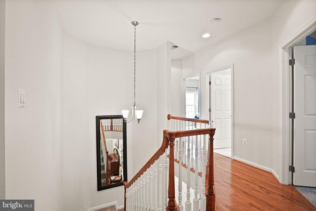 8317 MIDDLE RUDDINGS DR, Lorton, VA 22079