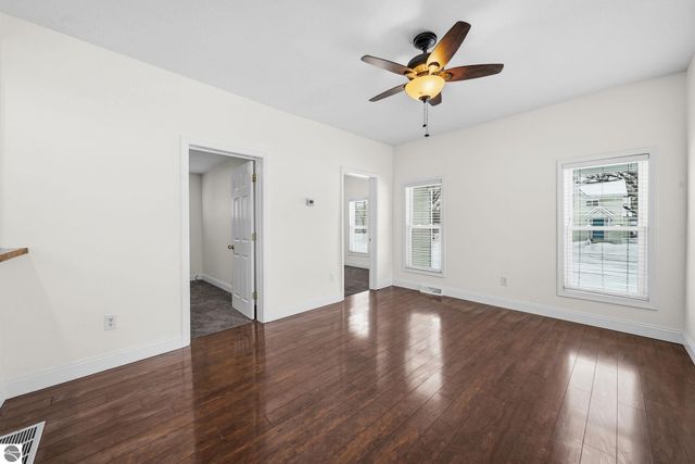 1004 Boyd Avenue, Traverse City, MI 49686