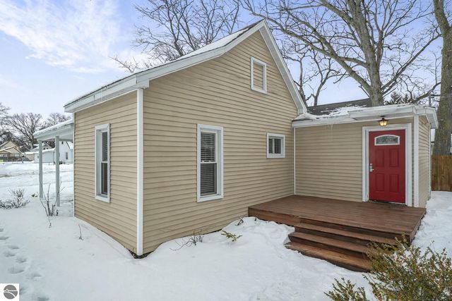 1004 Boyd Avenue, Traverse City, MI 49686