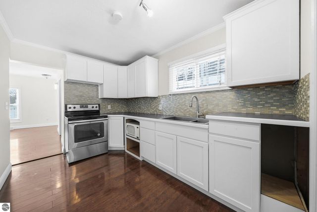 1004 Boyd Avenue, Traverse City, MI 49686