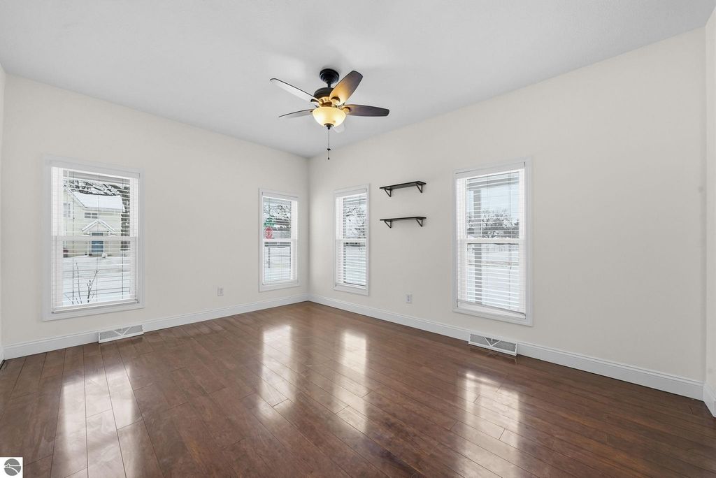 Image 10 of property listing at 1004 Boyd Avenue, Traverse City, MI 49686