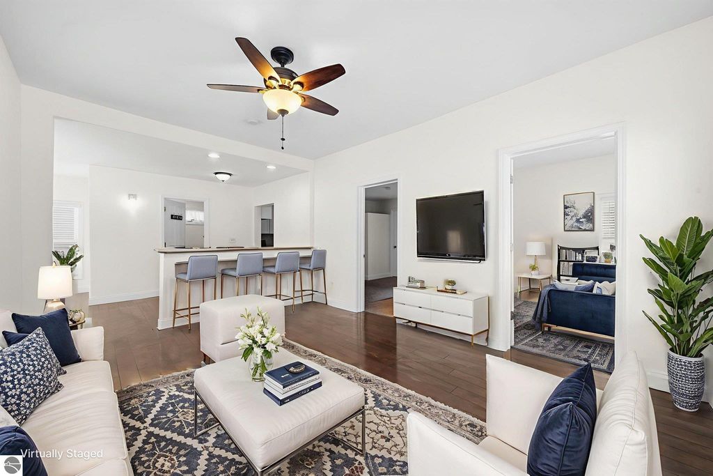 Image 20 of property listing at 1004 Boyd Avenue, Traverse City, MI 49686