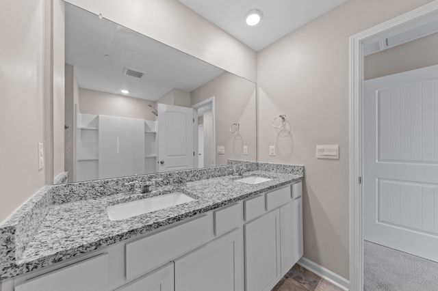 155 Champions Ln, Ashland City, TN 37015
