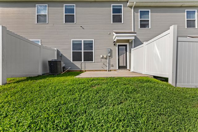 155 Champions Ln, Ashland City, TN 37015