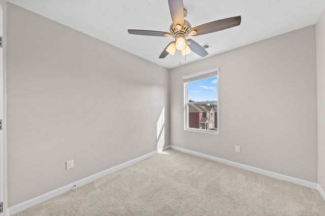 155 Champions Ln, Ashland City, TN 37015