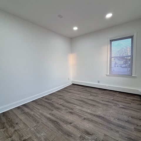 12 Pine St 2, Attleboro, MA 02703