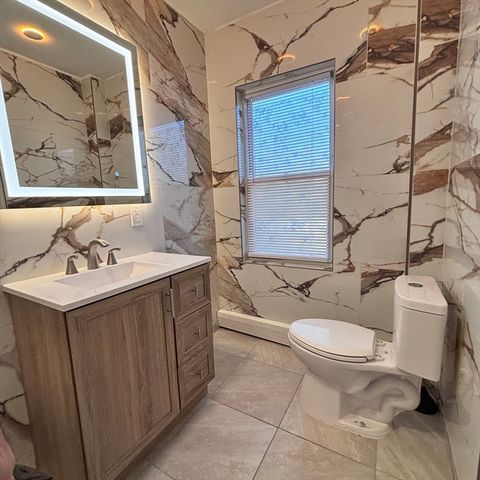 12 Pine St 2, Attleboro, MA 02703