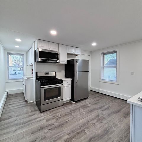 12 Pine St 2, Attleboro, MA 02703