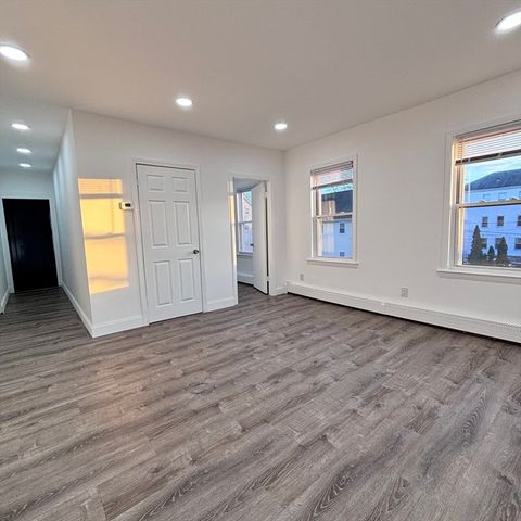 12 Pine St 2, Attleboro, MA 02703