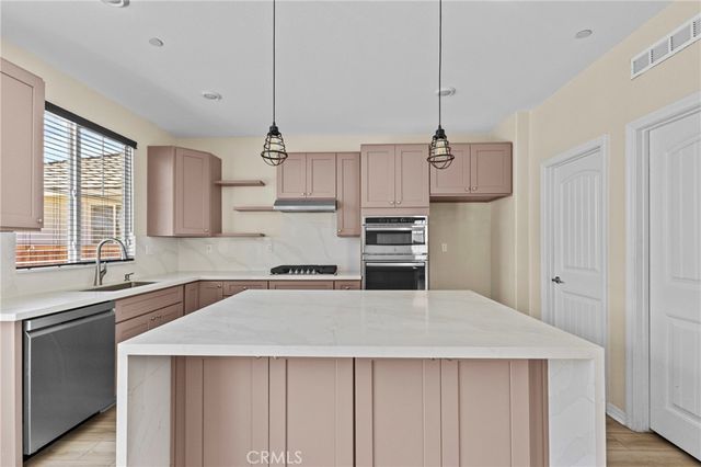 29985 Solardo Drive, Menifee, CA 92585