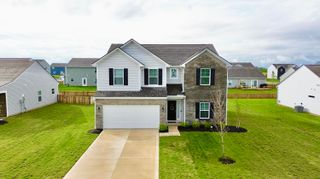 458 Quincy Circle, London, OH 43140