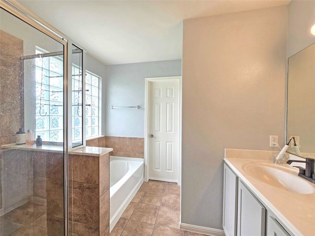 9412 Castle Pines DR, Austin, TX 78717