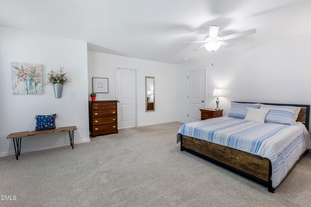 432 Bent Willow Drive, Clayton, NC 27527