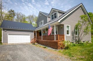 53 Country Lane, Wardsboro, VT 05360