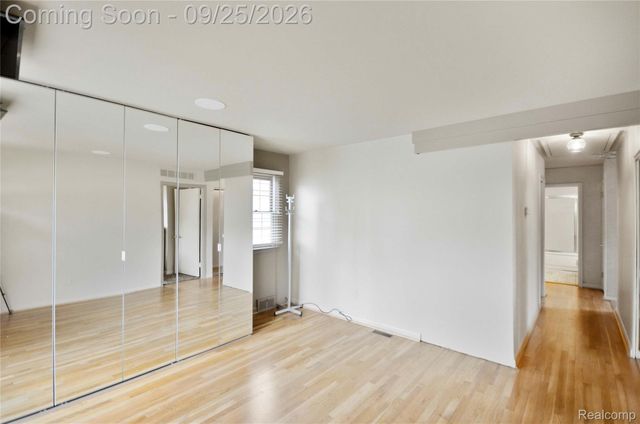 8444 Hettenberger Avenue, Warren, MI 48093