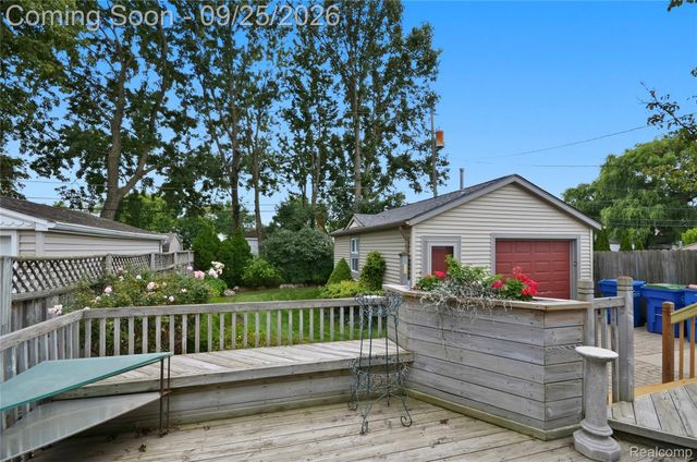 8444 Hettenberger Avenue, Warren, MI 48093