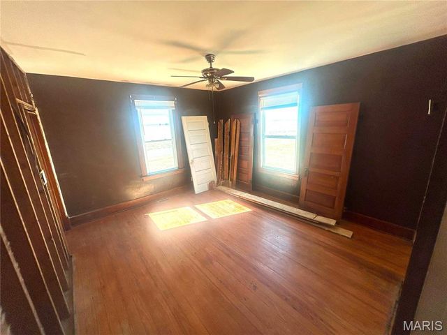 98 SW 200` AVE, Carrollton, IL 62016