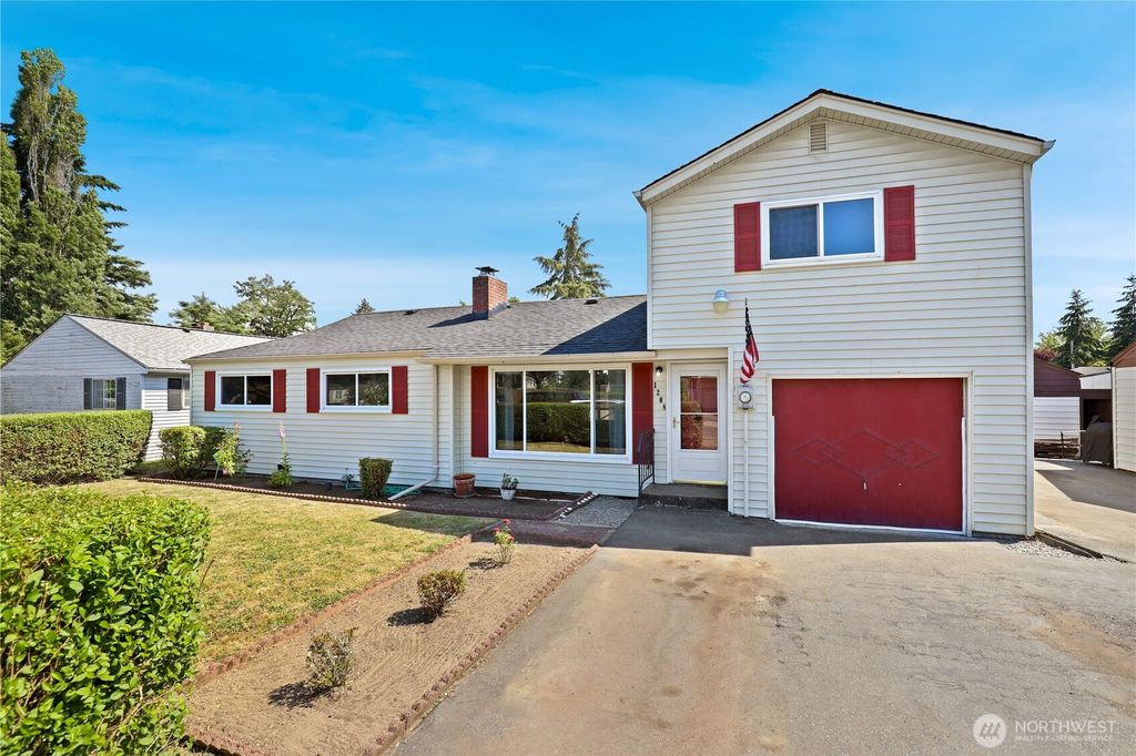 1208 115th Street S, Tacoma, WA 98444