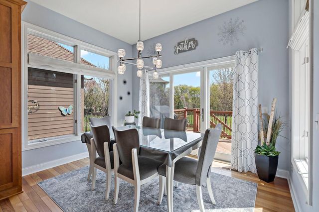 8916 Whispering Oaks Trail, Shakopee, MN 55379