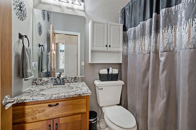 8916 Whispering Oaks Trail, Shakopee, MN 55379