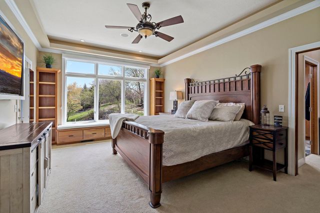 8916 Whispering Oaks Trail, Shakopee, MN 55379