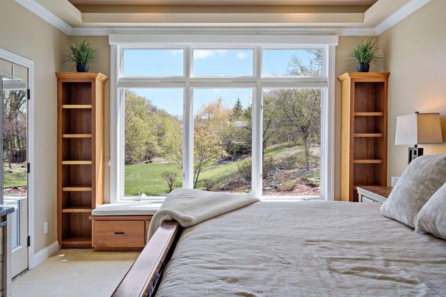 8916 Whispering Oaks Trail, Shakopee, MN 55379