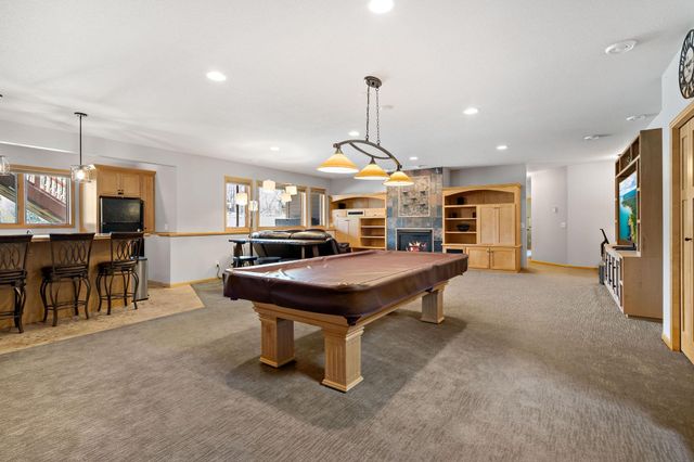 8916 Whispering Oaks Trail, Shakopee, MN 55379