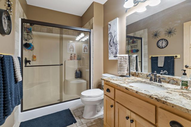 8916 Whispering Oaks Trail, Shakopee, MN 55379