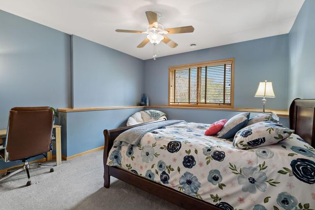 8916 Whispering Oaks Trail, Shakopee, MN 55379