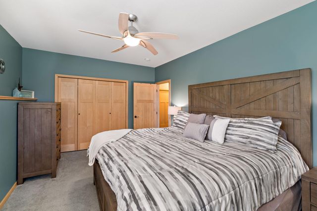 8916 Whispering Oaks Trail, Shakopee, MN 55379