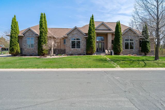 8916 Whispering Oaks Trail, Shakopee, MN 55379