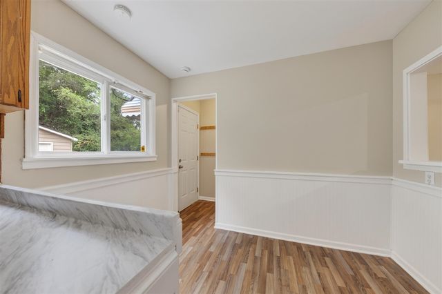 1260 Candlewood Lane, Ypsilanti, MI 48198