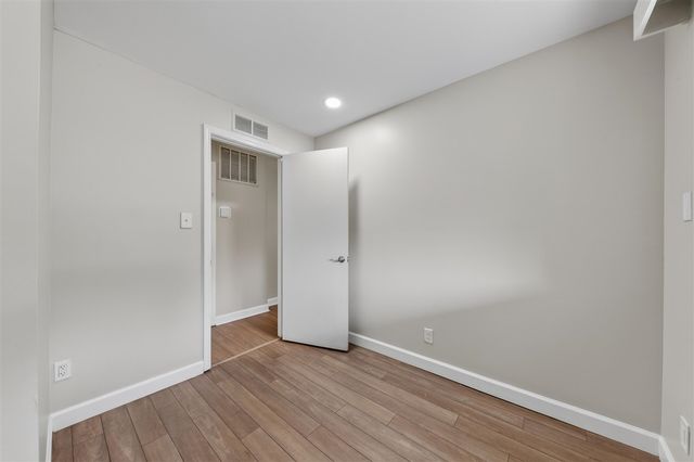 1260 Candlewood Lane, Ypsilanti, MI 48198