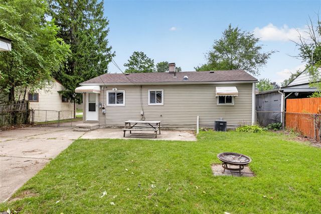 1260 Candlewood Lane, Ypsilanti, MI 48198
