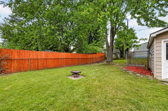 1260 Candlewood Lane, Ypsilanti, MI 48198