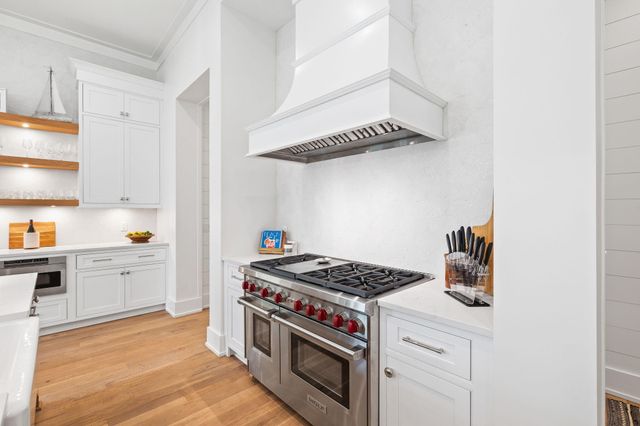 240 Lakeview Drive, Santa Rosa Beach, FL 32459