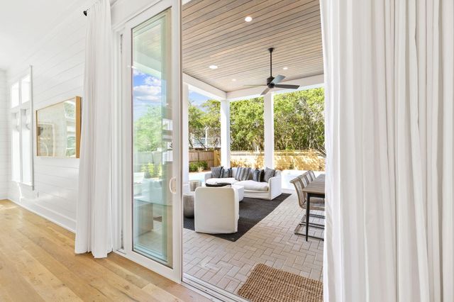 240 Lakeview Drive, Santa Rosa Beach, FL 32459