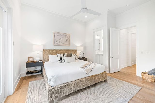 240 Lakeview Drive, Santa Rosa Beach, FL 32459