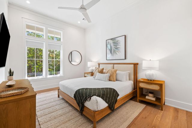 240 Lakeview Drive, Santa Rosa Beach, FL 32459