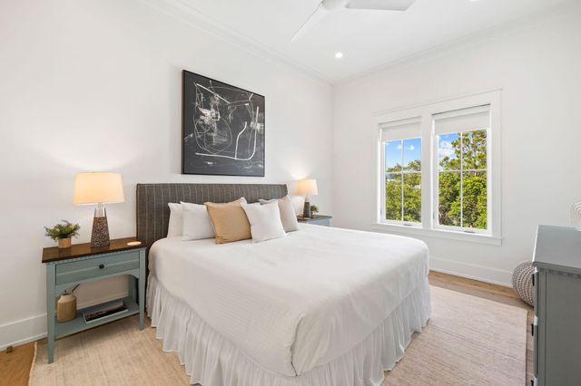 240 Lakeview Drive, Santa Rosa Beach, FL 32459