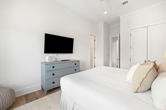 240 Lakeview Drive, Santa Rosa Beach, FL 32459