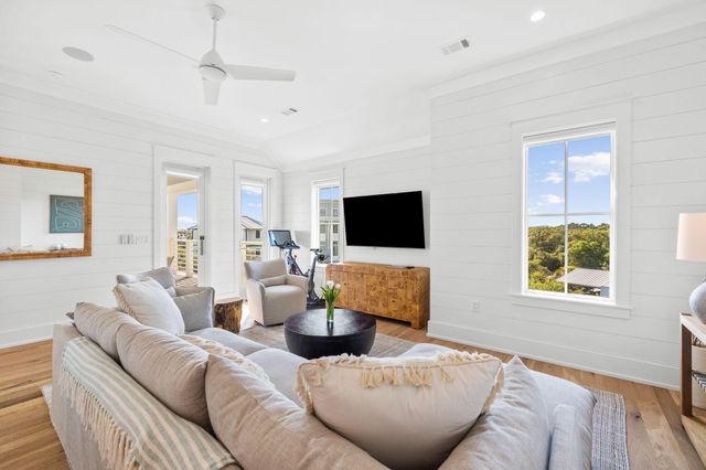 240 Lakeview Drive, Santa Rosa Beach, FL 32459